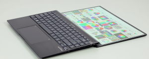ASUS Zenbook Oled Ekran